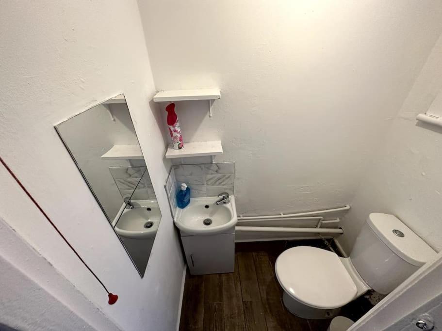 Spectacular 2 Bedroom On Tower Bridge London Exterior foto